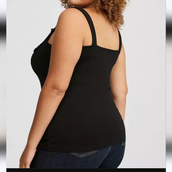 Torrid Plus Size Foxy Scoop Neck Heart Buckle Strap Tank - 2 - Picture 4 of 9